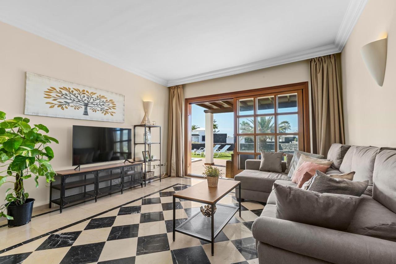 Villa Alana - Vacaciones Y Relax Playa Blanca  Exteriör bild